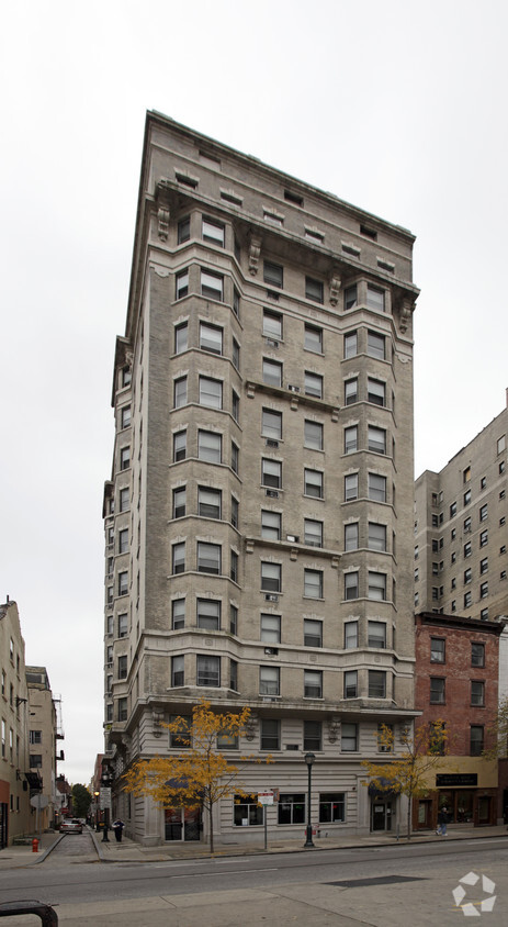 Foto del edificio - Midtown Apartments