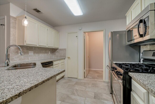 Building Photo - 13030 Staton Dr. Austin, TX 78727