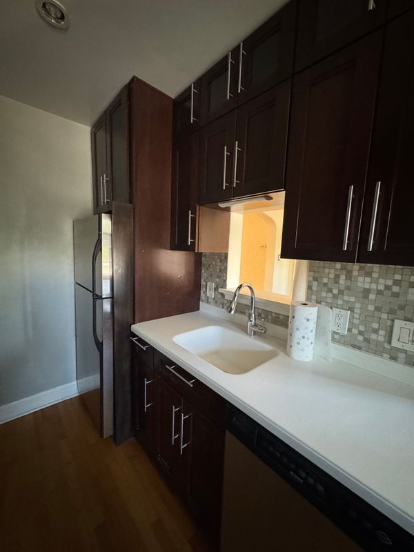 Foto del edificio - 2221 Kearney St