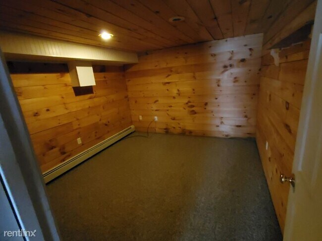 Foto del edificio - 3 br, 2.5 bath House - 4 Shore Rd