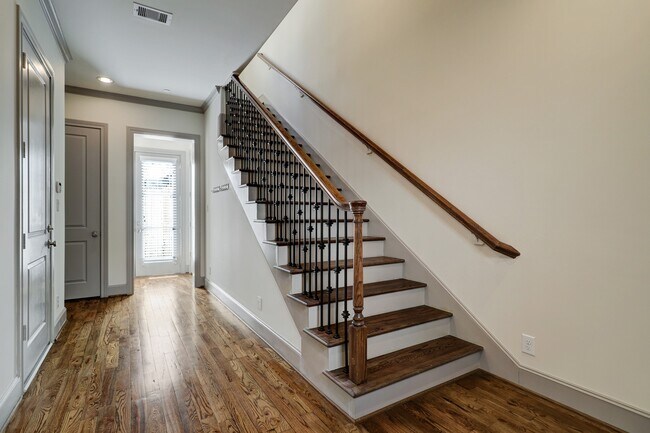 Foto del edificio - 4838 Austin St