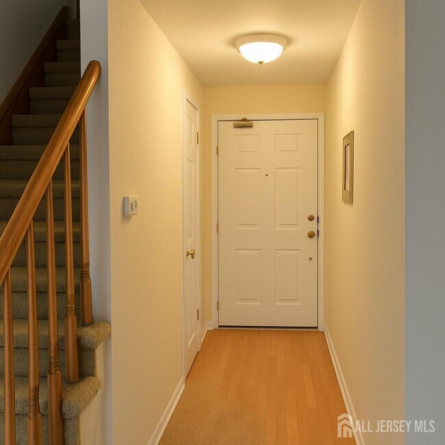 Foto del edificio - 3705 Royce Ct