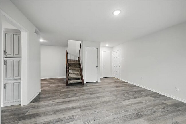 Building Photo - 5626 Preston Oaks Rd