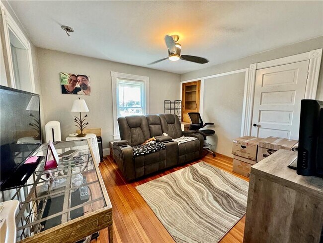 Foto del edificio - 2532 Pawtucket Ave