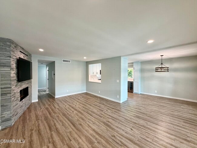 Building Photo - 3627 Summershore Ln