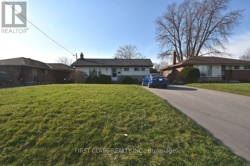 Primary Photo - 464 Rosmere St