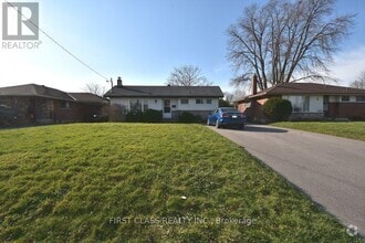 Building Photo - 464 Rosmere St