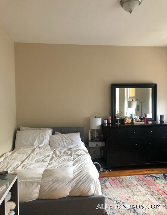 Building Photo - 1189 Commonwealth Ave