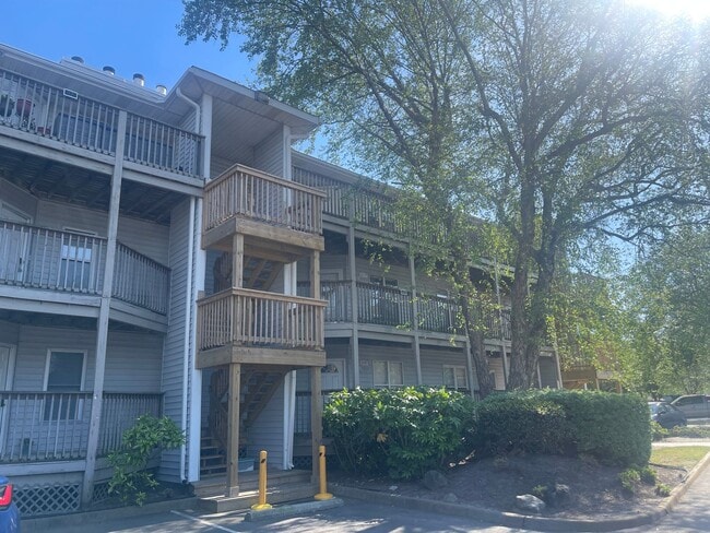 Building Photo - Lynnhaven Shores