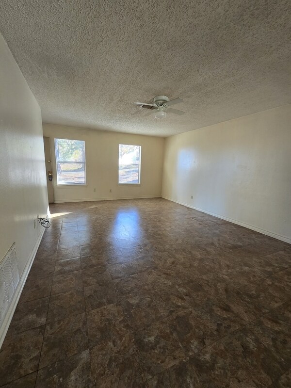 Foto del edificio - 6975 Brown St