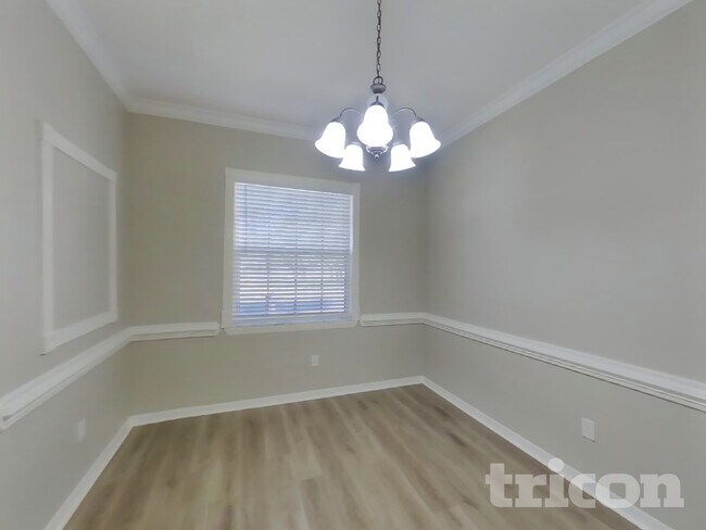 Building Photo - 14881 Edgemere Dr