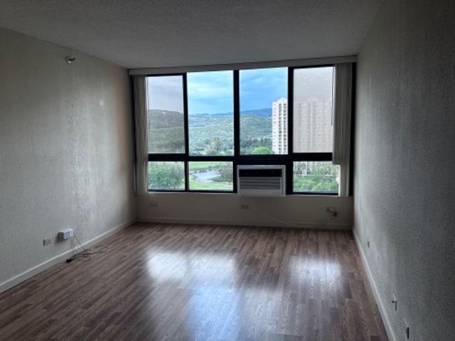 Photo - 5333 Likini St Apartment