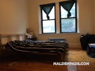 Foto del edificio - 349 Pleasant St