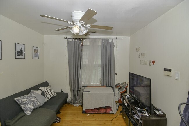 Foto del edificio - 1407 W Erie St
