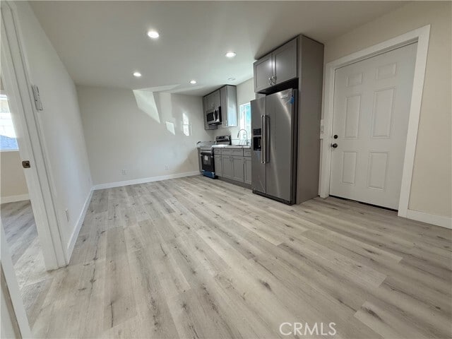 Foto del edificio - 7698 Lime Ave