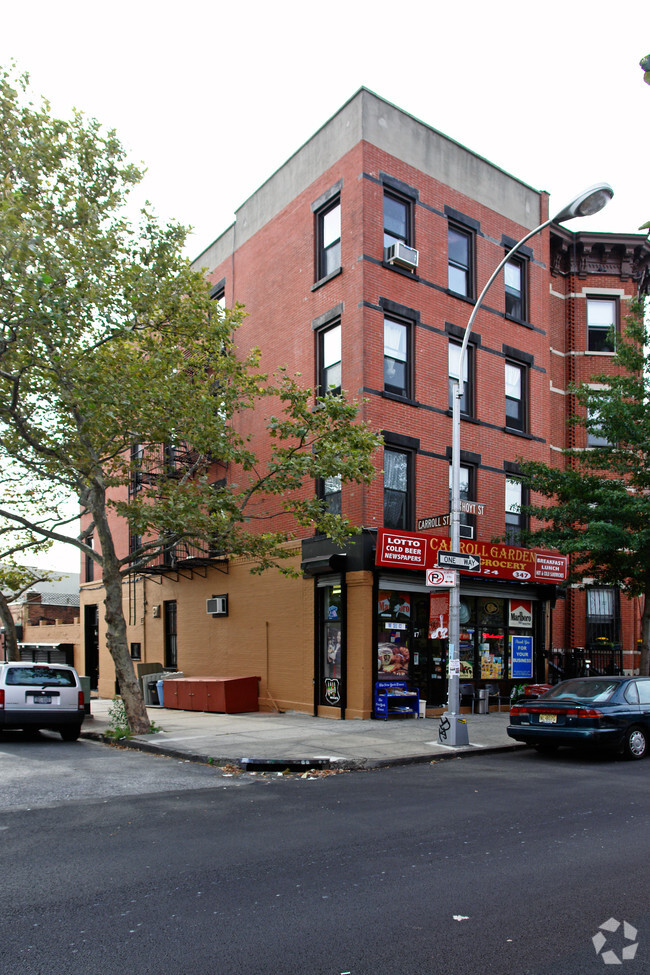 Building Photo - 308 Carroll St