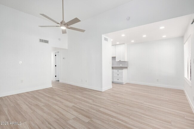 Foto del edificio - 3500 Hayden Rd