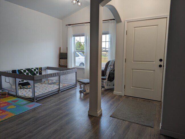Foto del edificio - 14957 101st Avenue Southeast