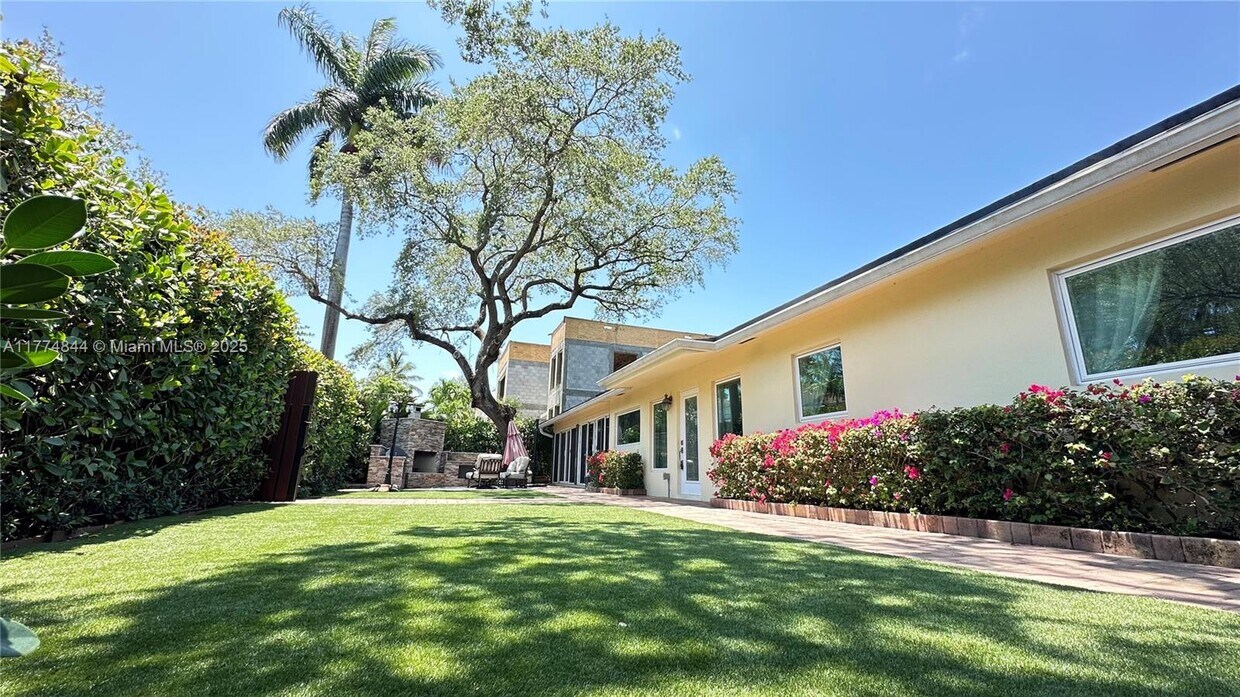 Foto principal - 919 SW 7th St