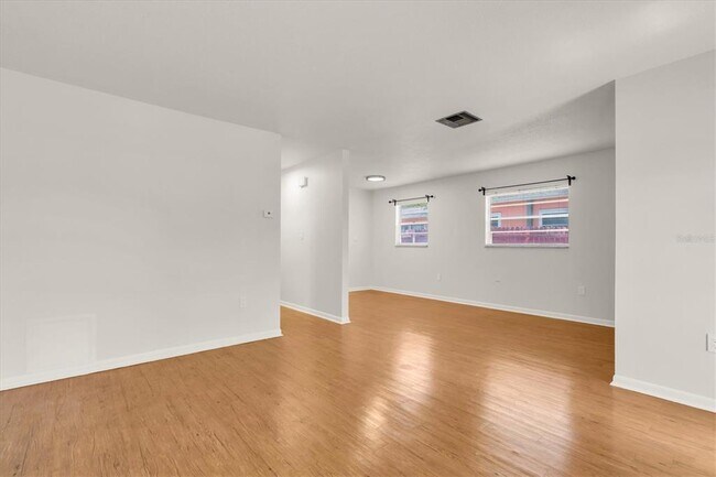 Foto del edificio - 1720 53rd St S