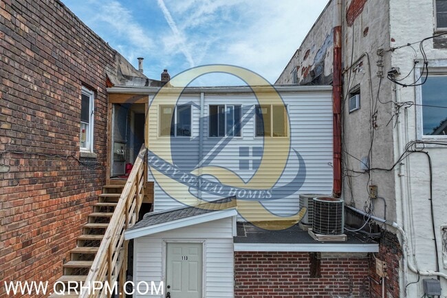 Building Photo - 111 N Shiawassee St