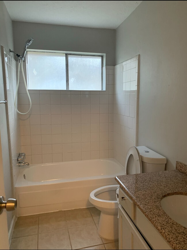 Foto del edificio - 20003 Rustlewood Dr