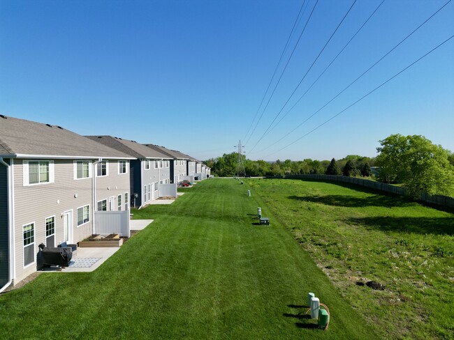 Building Photo - 1316 Cedar Cv Rd