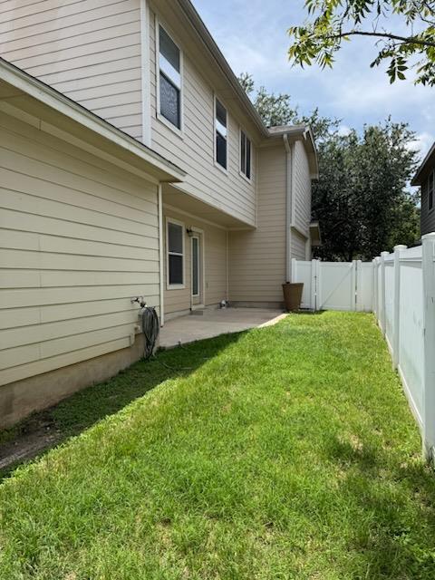 Building Photo - 1420 Davis Mountain Loop
