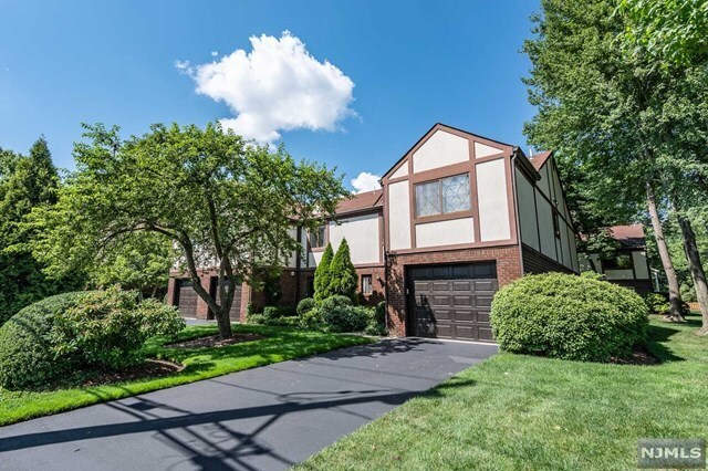 Foto del edificio - 145 Broadway