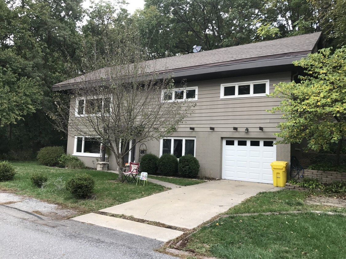 46 Aspen Rd, Ogden Dunes, IN 46368 House Rental in Ogden Dunes, IN