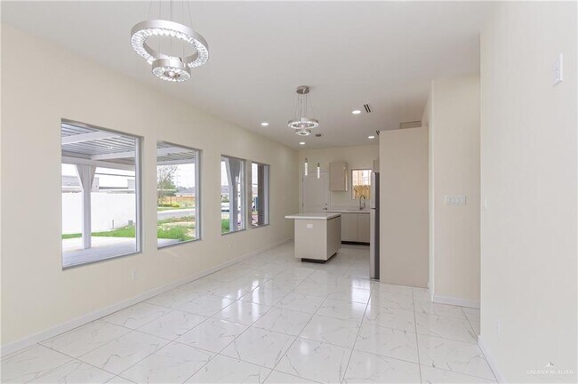 Foto del edificio - 1300 N Aryana Ave