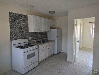 Building Photo - 7002 Linda Vista Rd