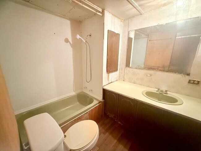 Foto del edificio - Cozy 2-Bedroom Home - Spacious Backyard