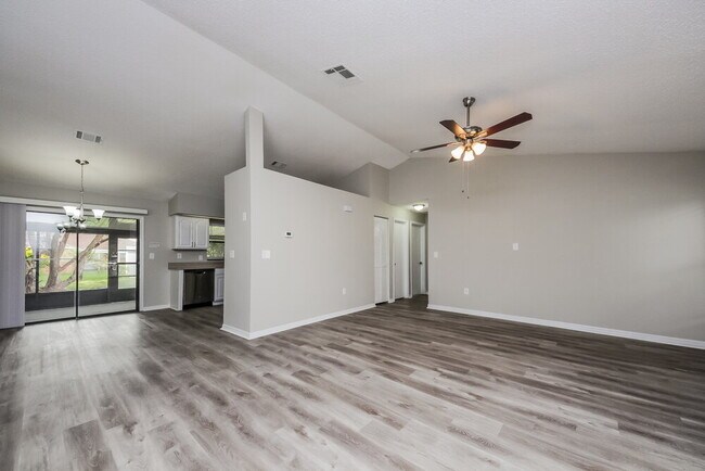 Building Photo - 610 N Delmonte Ct