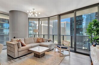 Building Photo - 801 S Miami Ave
