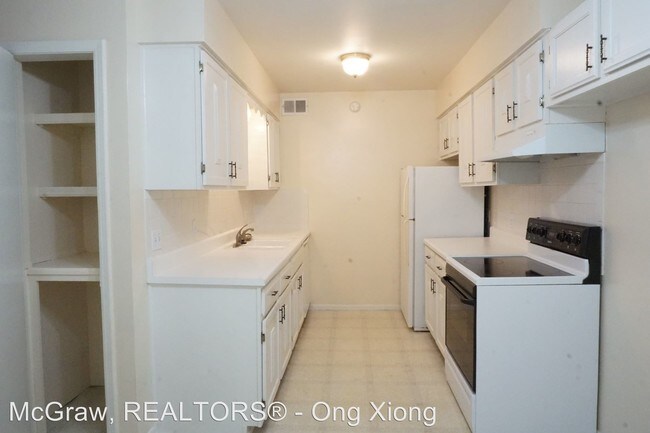 Foto del edificio - 4307 E 68th St