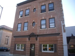 Building Photo - 809 N A St
