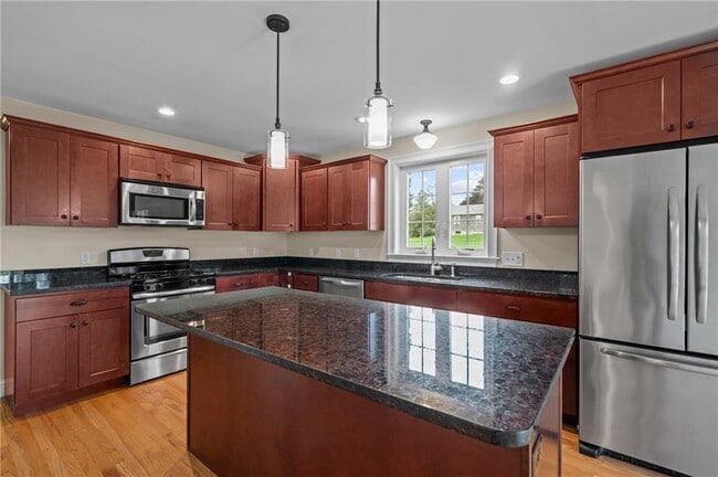 Foto del edificio - 20 Vanderbilt Ln