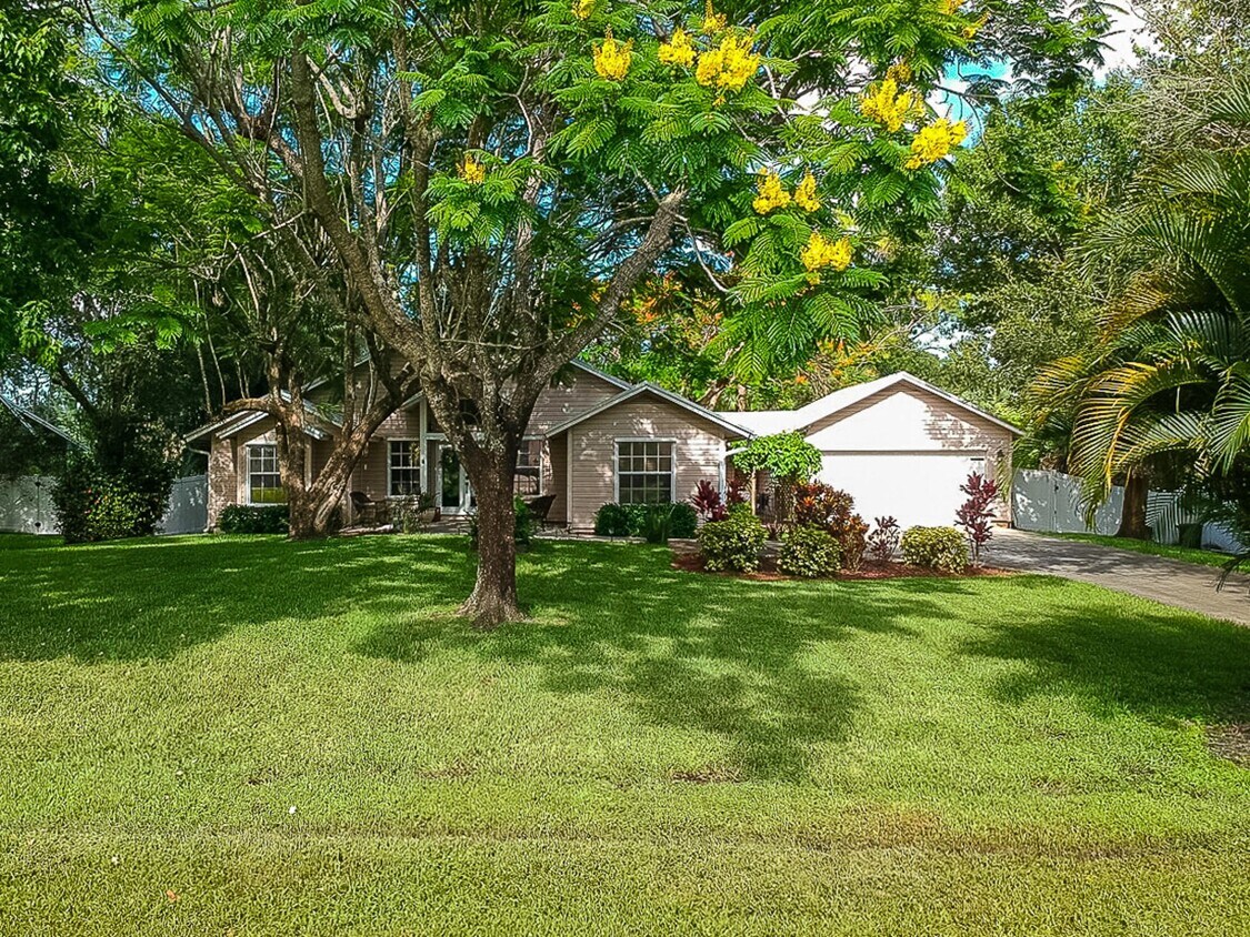 Foto principal - 2981 SW Palm Brook Ct