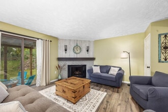 Building Photo - 6542 Bella Vista Dr NE