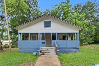 Building Photo - 220 Avenue Z