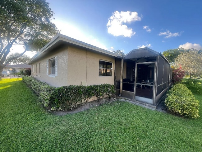 Photo - 18906 Schooner Dr Townhome