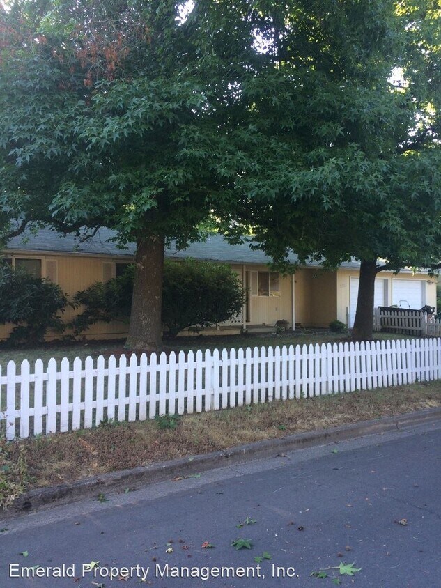 Primary Photo - 4 br, 1.5 bath House - 2133 Delta Street