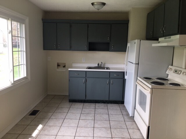Building Photo - 3785 Feather Ln