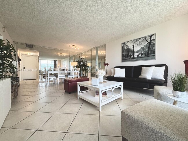 Foto del edificio - 3800 S Ocean Dr