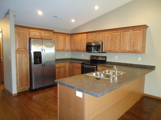 Kitchen Vaulted ceilings - 1868 8th Street West