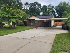 Building Photo - 6222 Timberland Dr