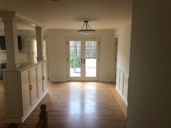 Dining area - 820 Vista Dr