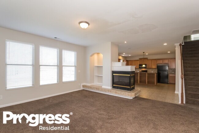 Building Photo - 5804 Providence Ct
