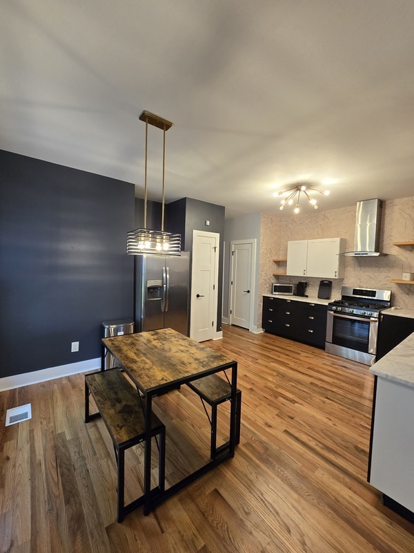 Foto principal - 521 Auburn Ave NE